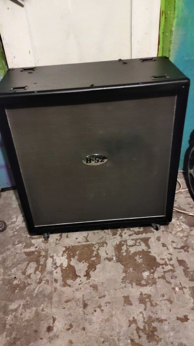 kolumna gitarowa B-52 100 w 4x g.