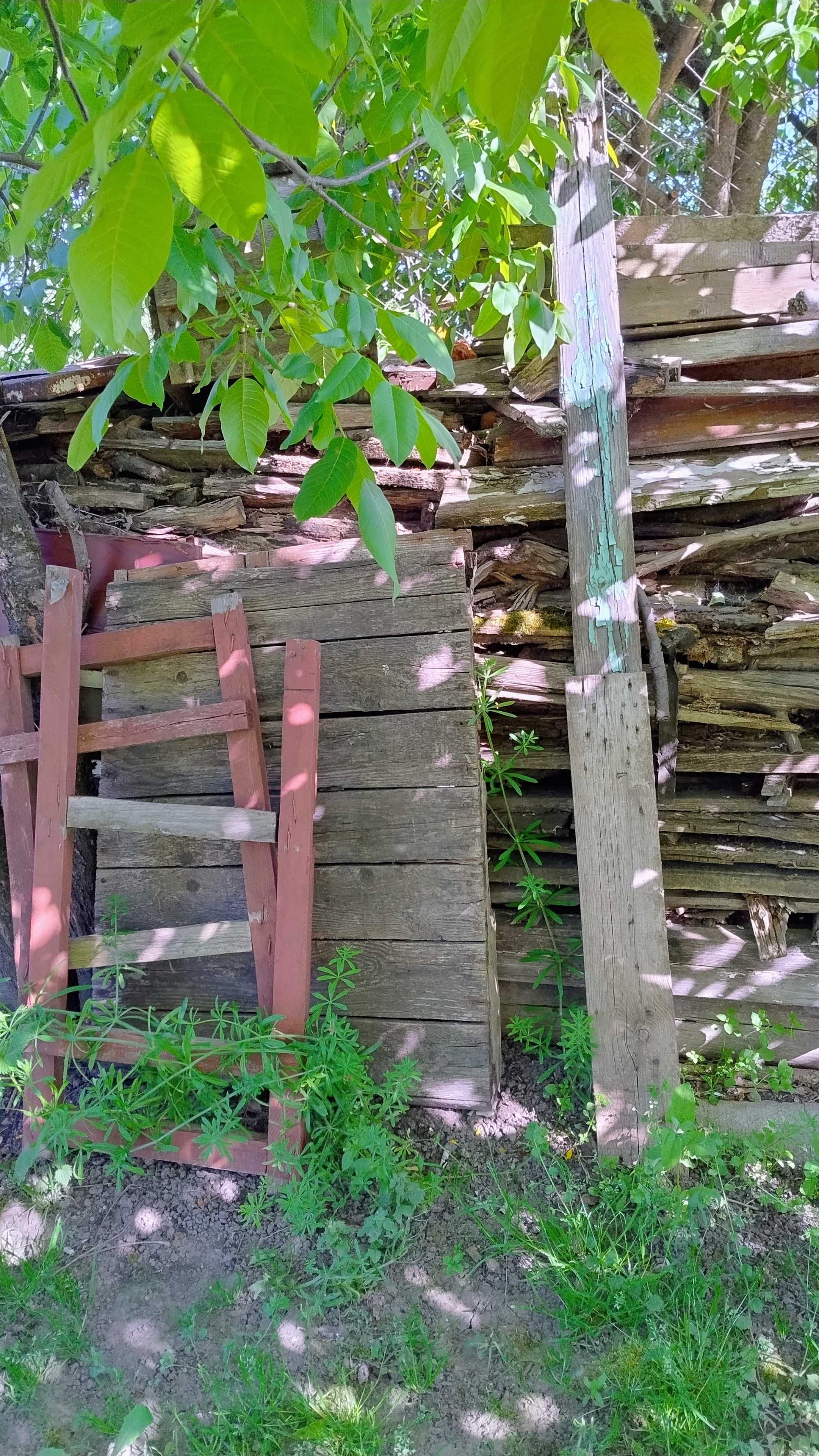 Подарую старі дрова. Новоукраїнка садові ділянки