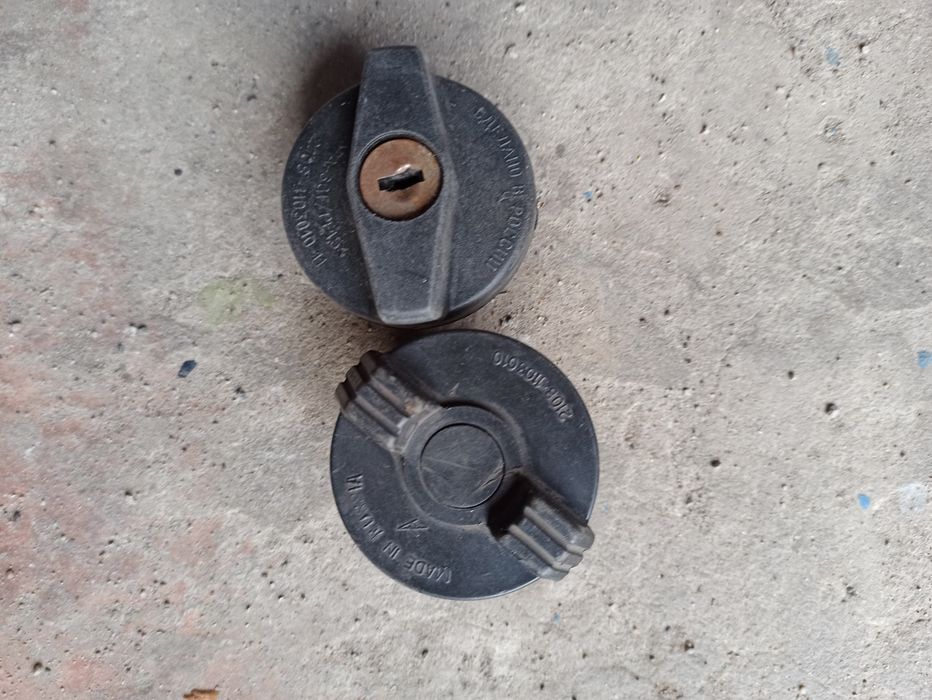 Кнопки , кришка бензобака, коммутатор ваз 2108