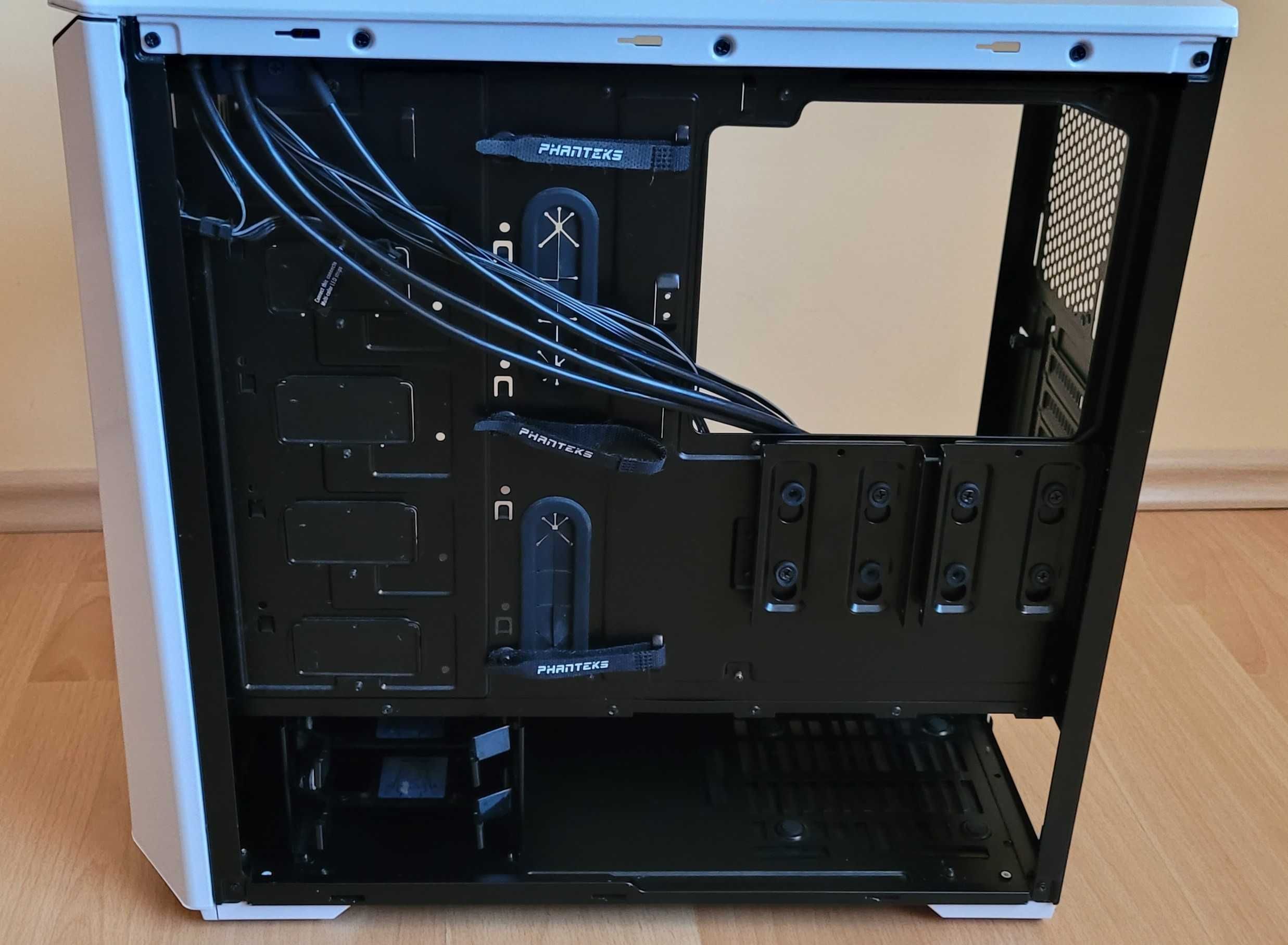Phanteks Eclipse P400 Tempered Glass biała