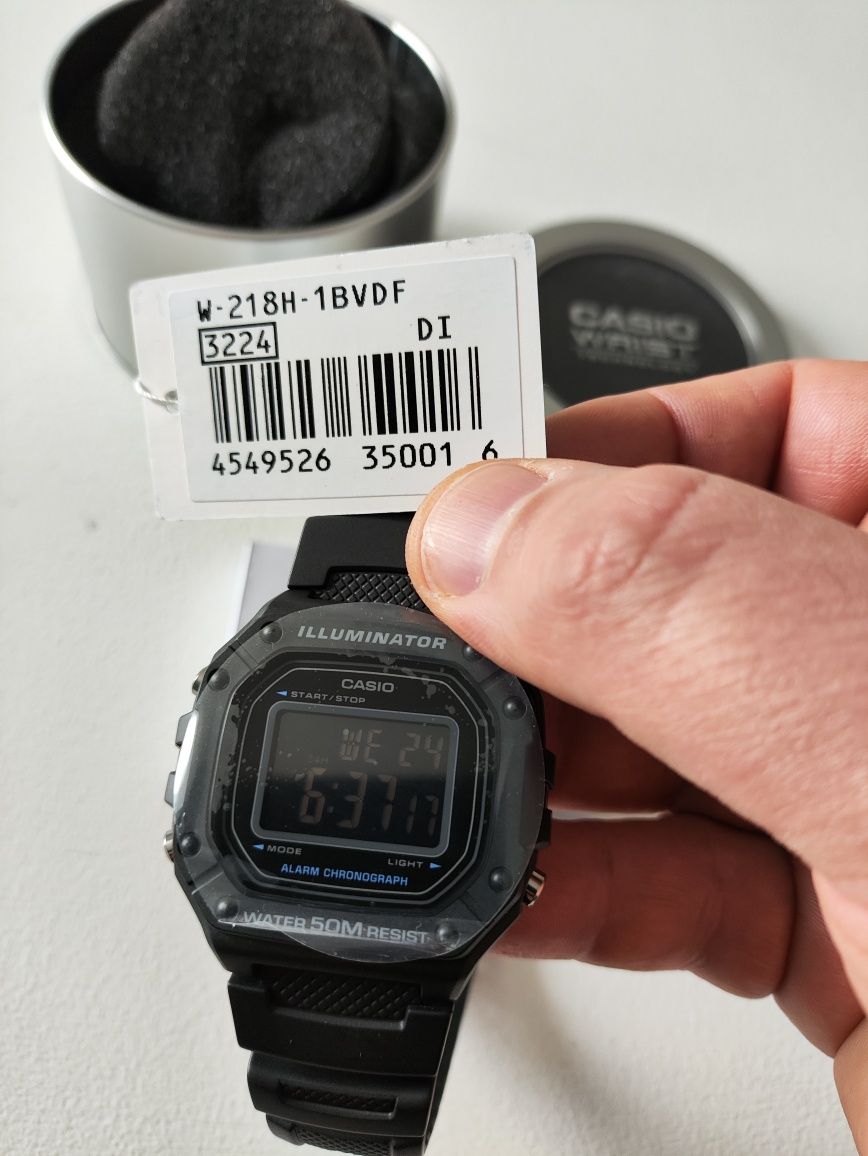 Продам годинник Casio W-218H-1B