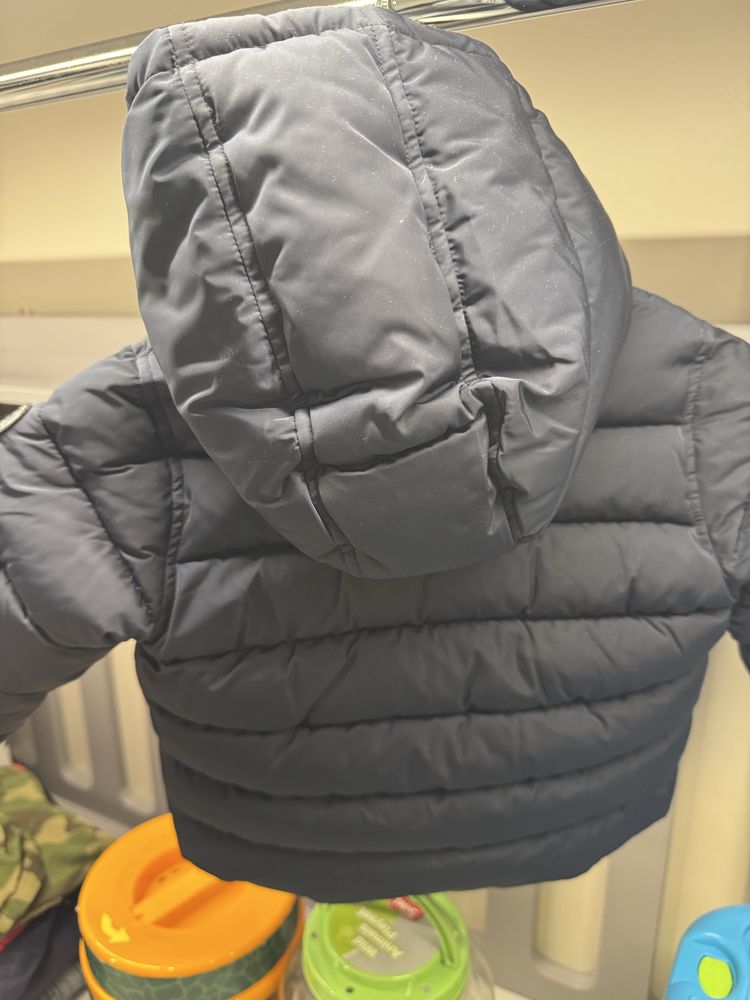 Kurteczka zimowa, granatowa francuskiej marki PETIT BATEAU, 12m/74 cm
