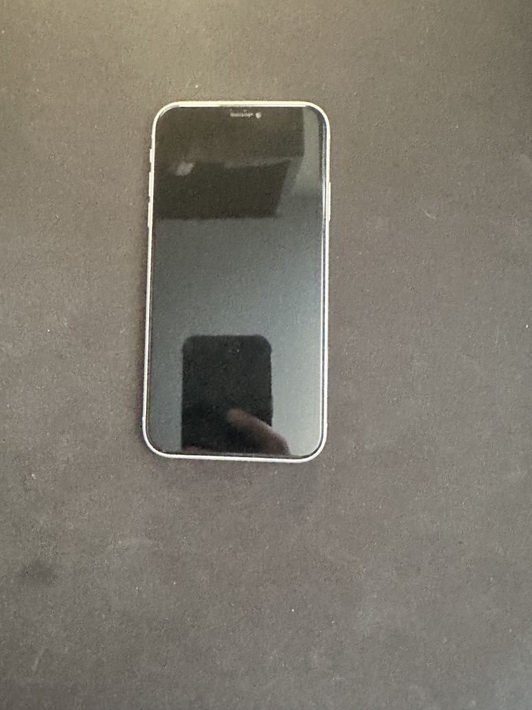 Iphone xr 64gb, 75% батарея