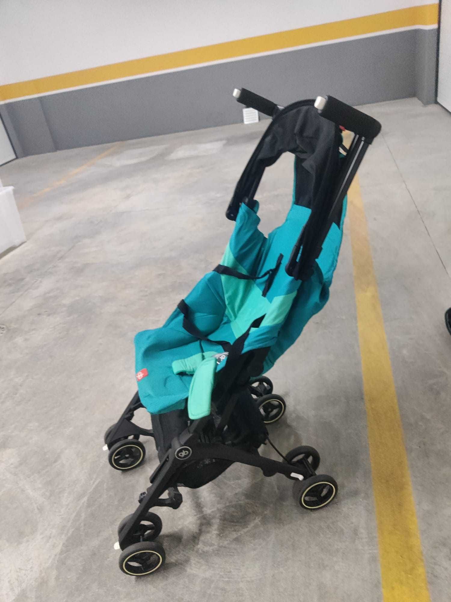 Carrinho Bebé-Criança Compacto, Leve- Viagens (GB Pockit+ All Terrain)
