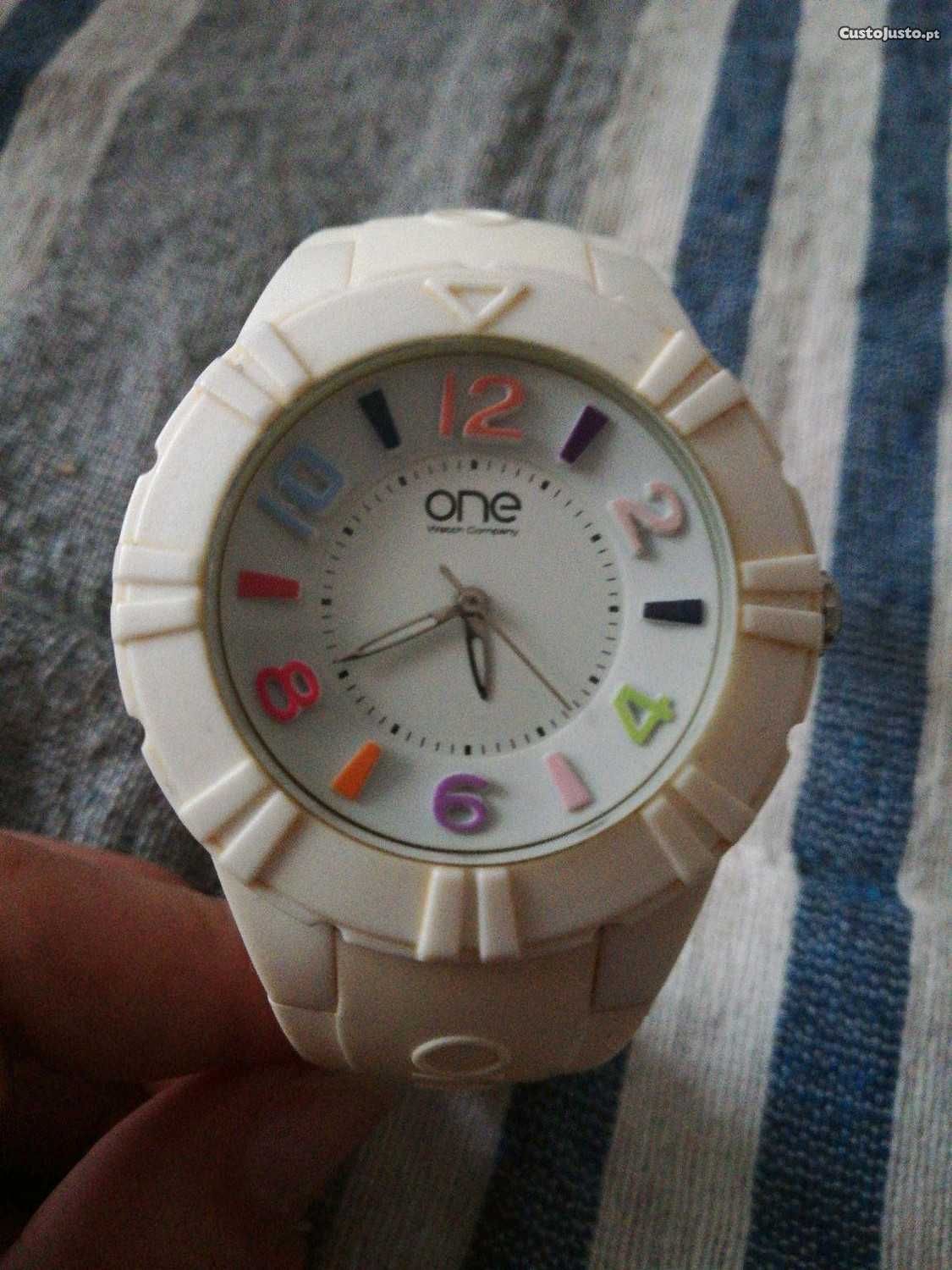 Relógio One Branco
