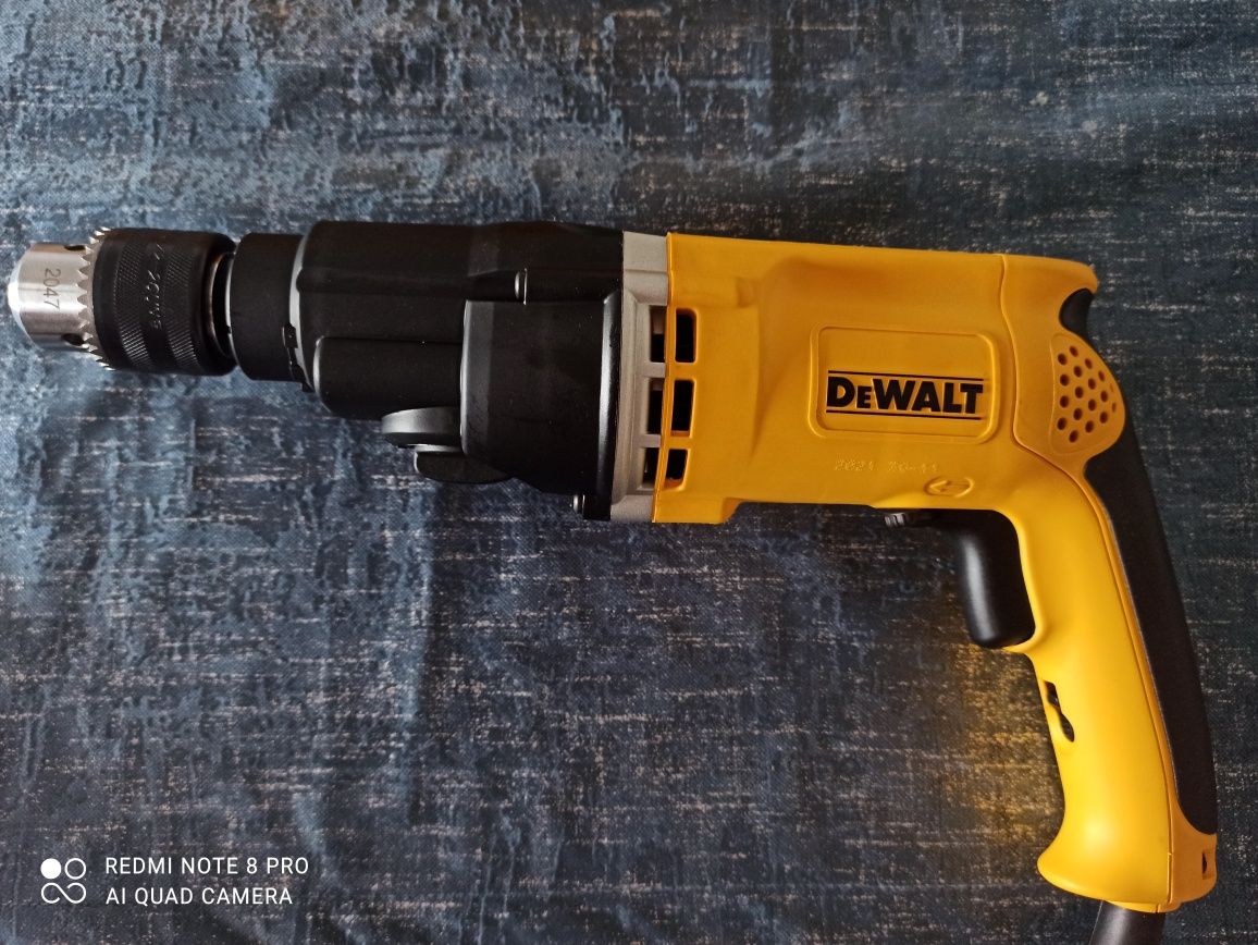 Wiertarka udarowa DeWalt 230 V 770 W