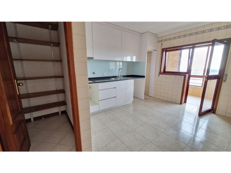 T3 ultimo piso, pronto a habitar com elevador em Lamas