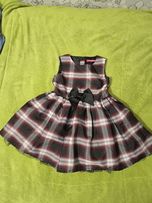 Сукня для дівчинки. Р.98