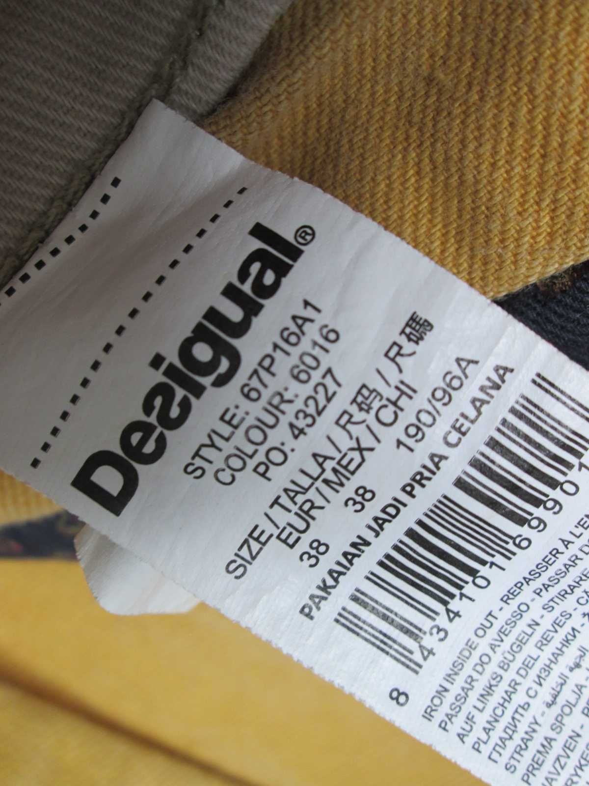 Desigual męskie beżowe spodnie jeansy M L