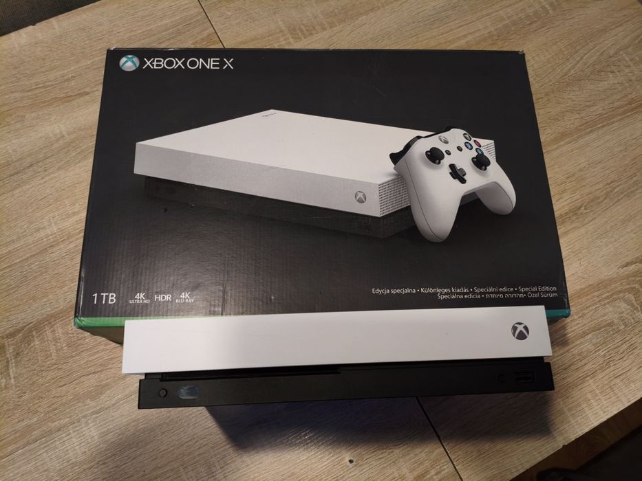 Xbox one x 1tb biała