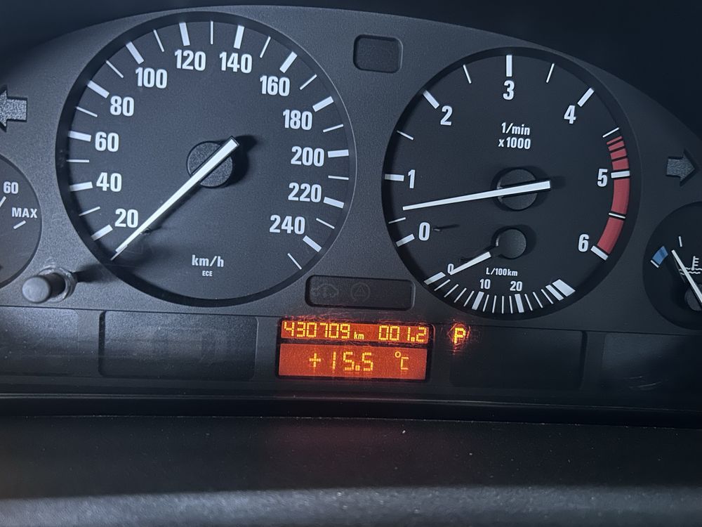 Bmw X5 3.0d 184 na części