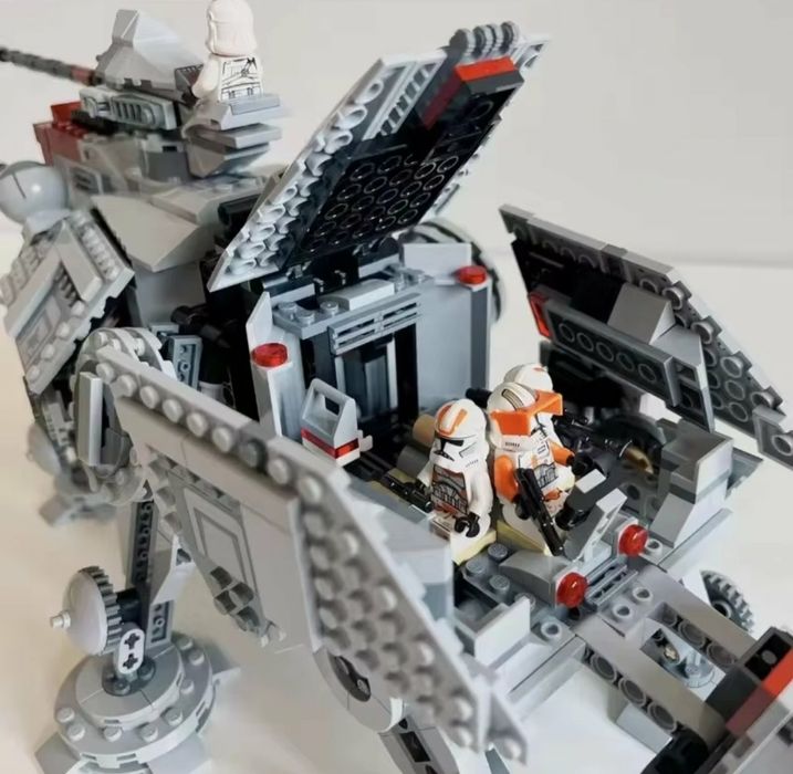 Конструктор Шагоход AT - TE Walker космические войны Star Wars 1082 шт