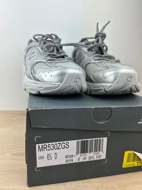 ORYGINALNE BUTY Sneakersy New Balance 530 srebrne rozmiar 39.5