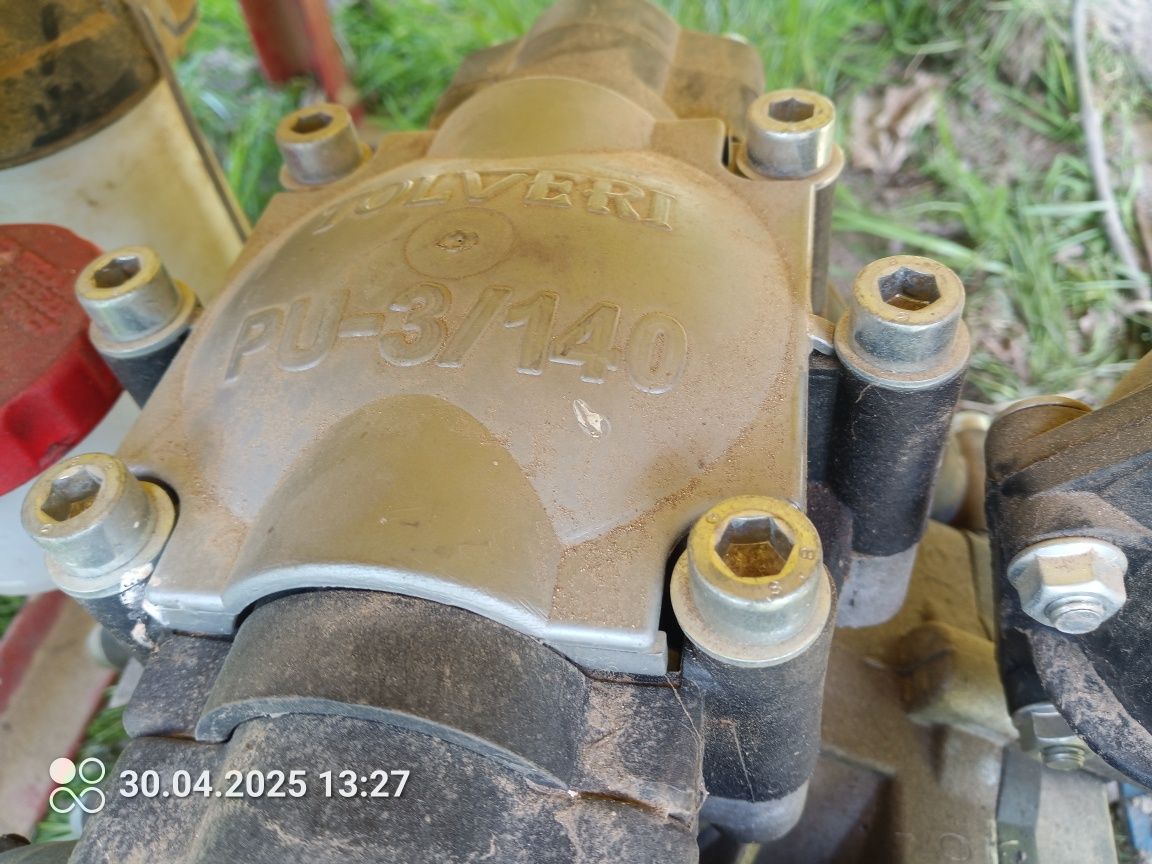 Opryskiwacz polowy pompa