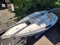 Jacht ( Houseboat ) z zarejestrowaną przyczepą drogową