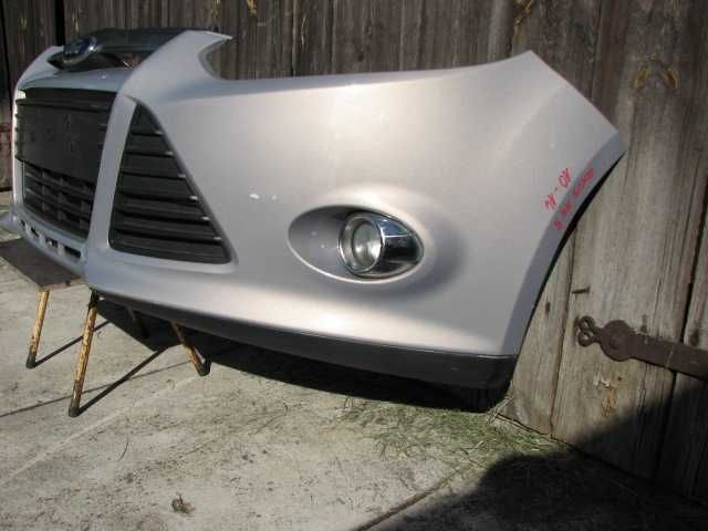 Zderzak przód przedni Focus mk3 kompletny 10-14