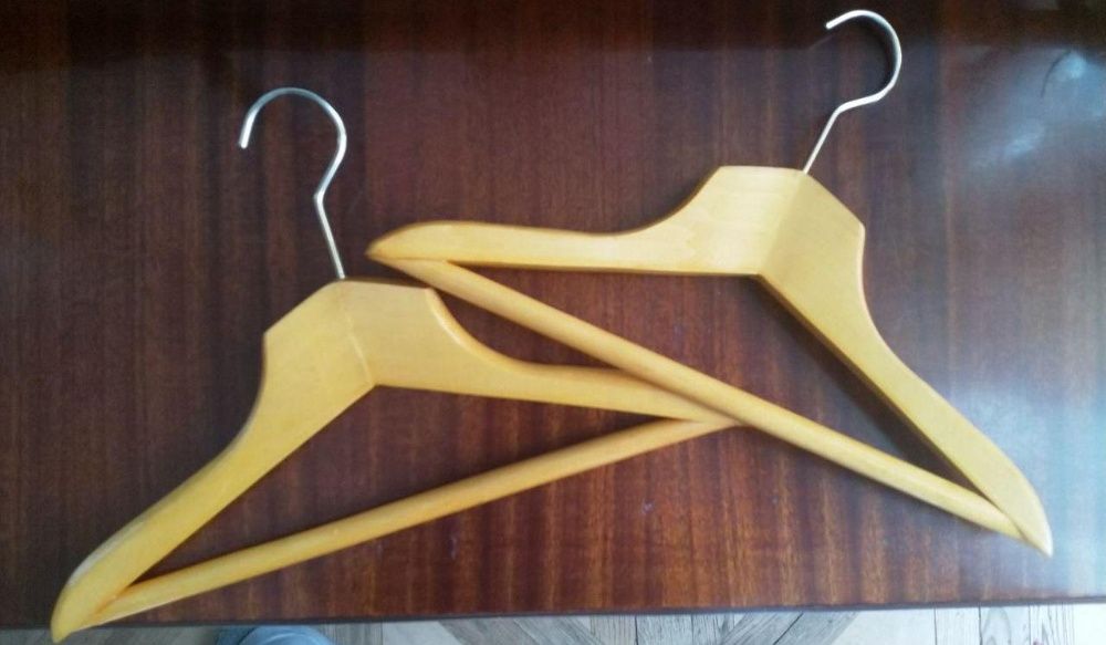 Дитячі 2 вішалки нові