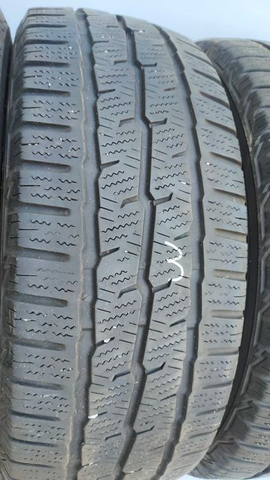 Opony Zimowe 215/60/17C Toyo 4szt 2021r