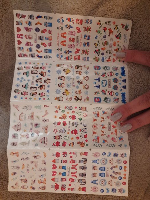 Naklejki na paznokcie