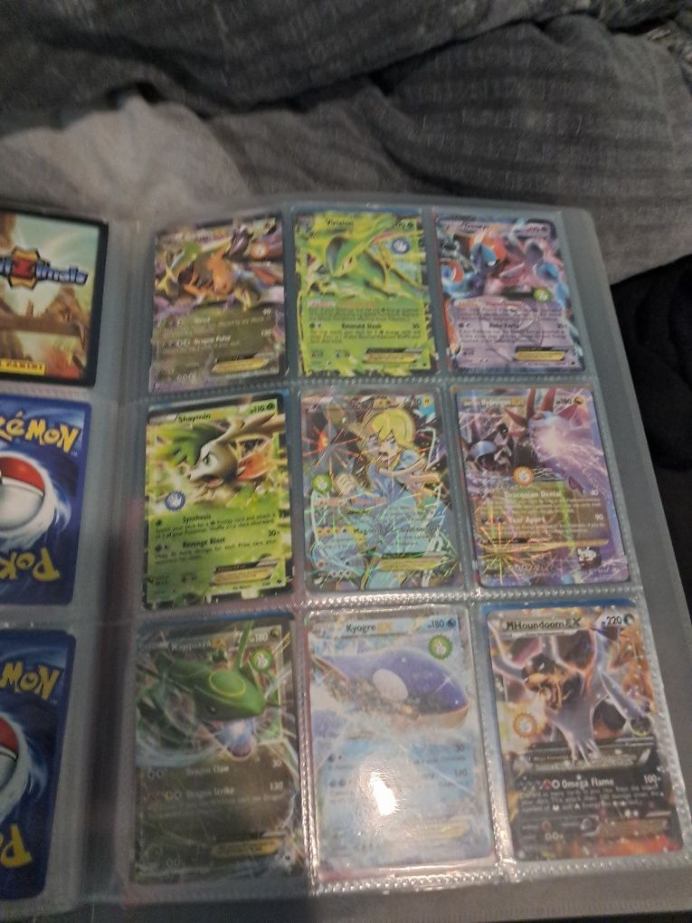 Karty kolekcjonerskie pokemon