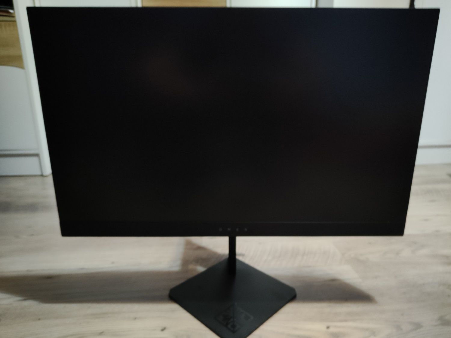 Sprzedam monitor 240Hz z uszkodzoną matrycą!