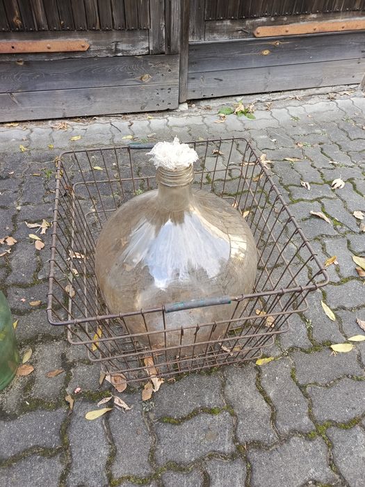 Sprzedam jeden Bałon do wina 50 Litrów