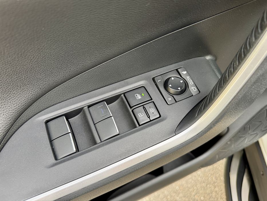 Toyota Rav 4 Active Official