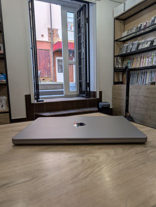 Apple MacBook Pro 14" 2021 M1 Pro 16/512gb Space Gray MKGP3UA/A 1100$