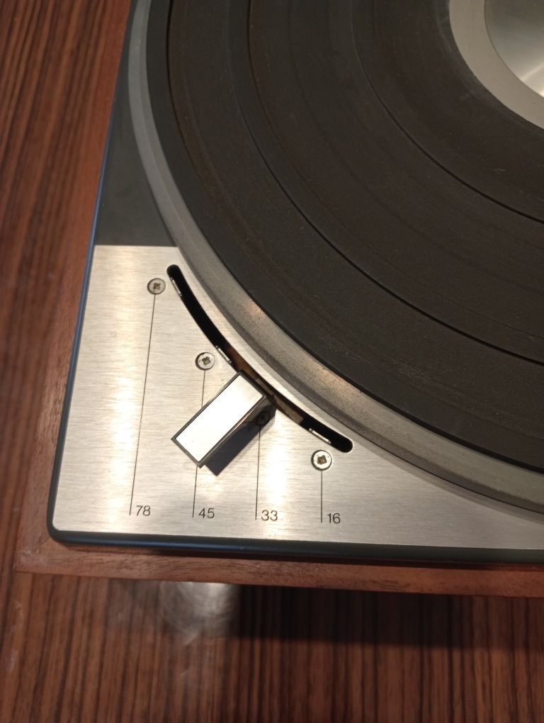 Gramofon Lenco E75