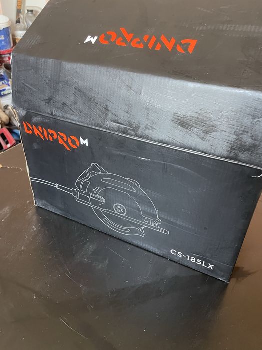 Циркулярна пила Dnipro-M CS-185LX Нова. Гарантія закінчилась.