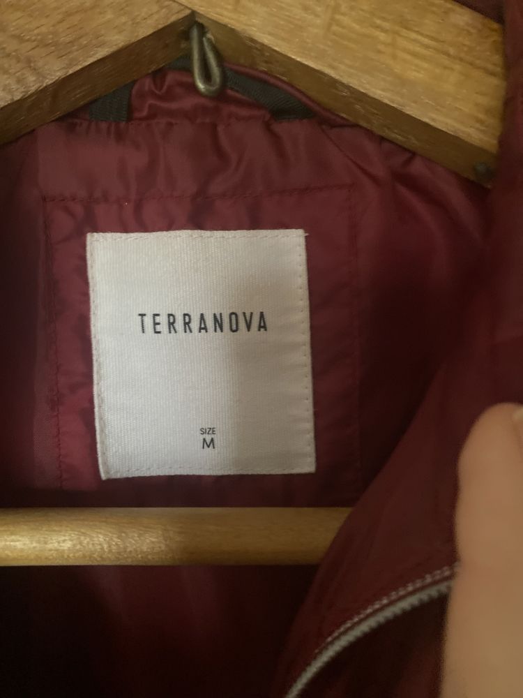Курточка Terranova