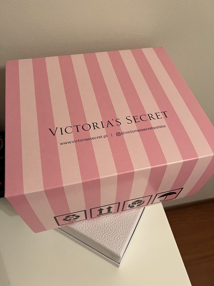 Nowe pudelko prezentowe Victorias Secret karton prezent