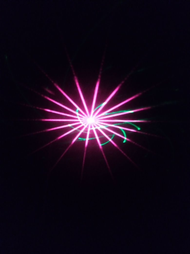 Лазерний новорічний проектор Star Shower (замість гірлянди)