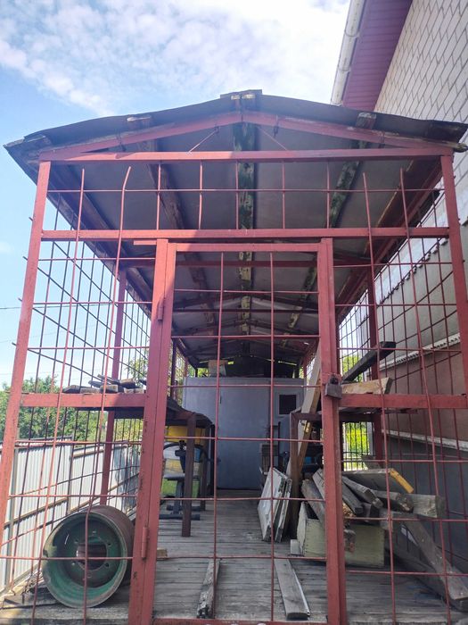 Бджолопавільйон, прицел для бджіл