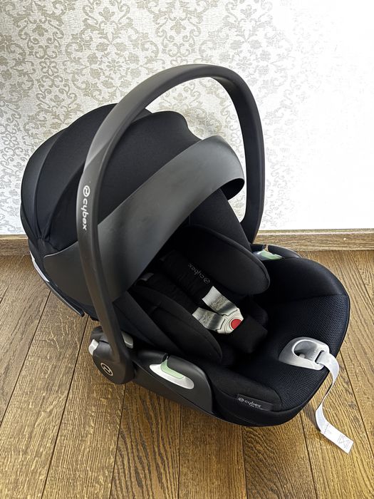 Автокрісло Cybec Cloud T + plus i-Size Sepia Black чорне для двійні