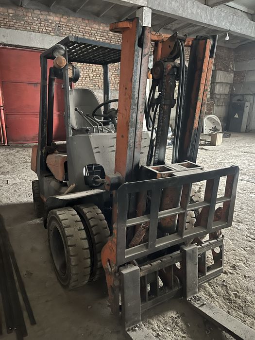 Автопогрузчик кара газ/бензин