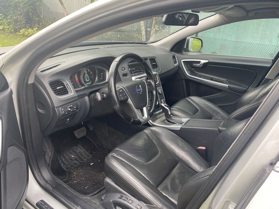 Volvo s60 , повний привід