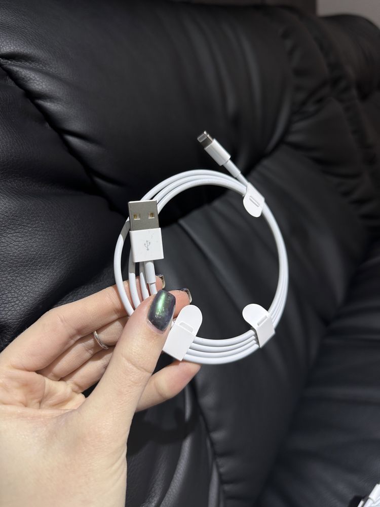 Нові оригінальні шнури USB to Lightning