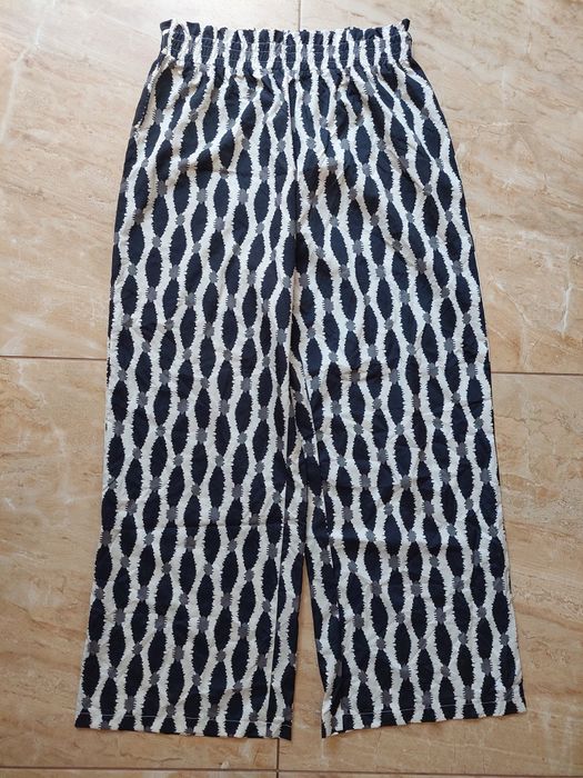 Spodnie na lato luźne roz L, nowe