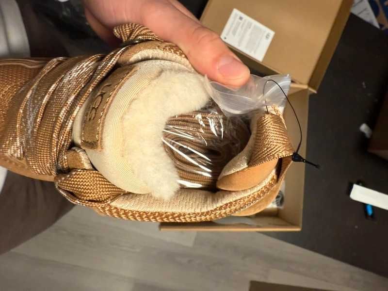 UGG_Lowmel_Chestnut_Rozmiar 39