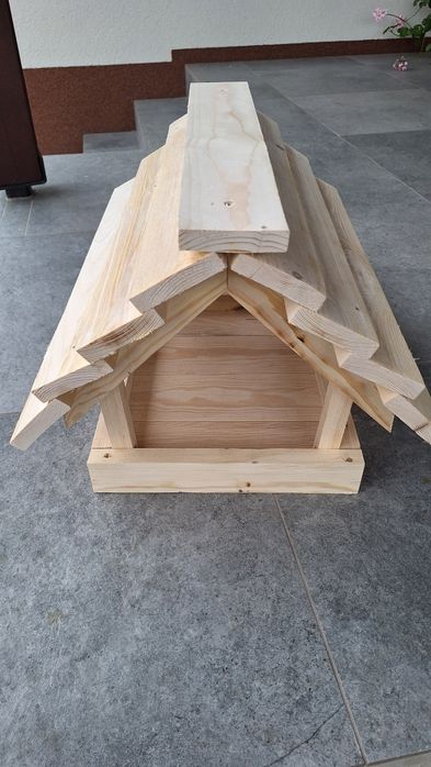 Karmnik dla ptakow 40x30