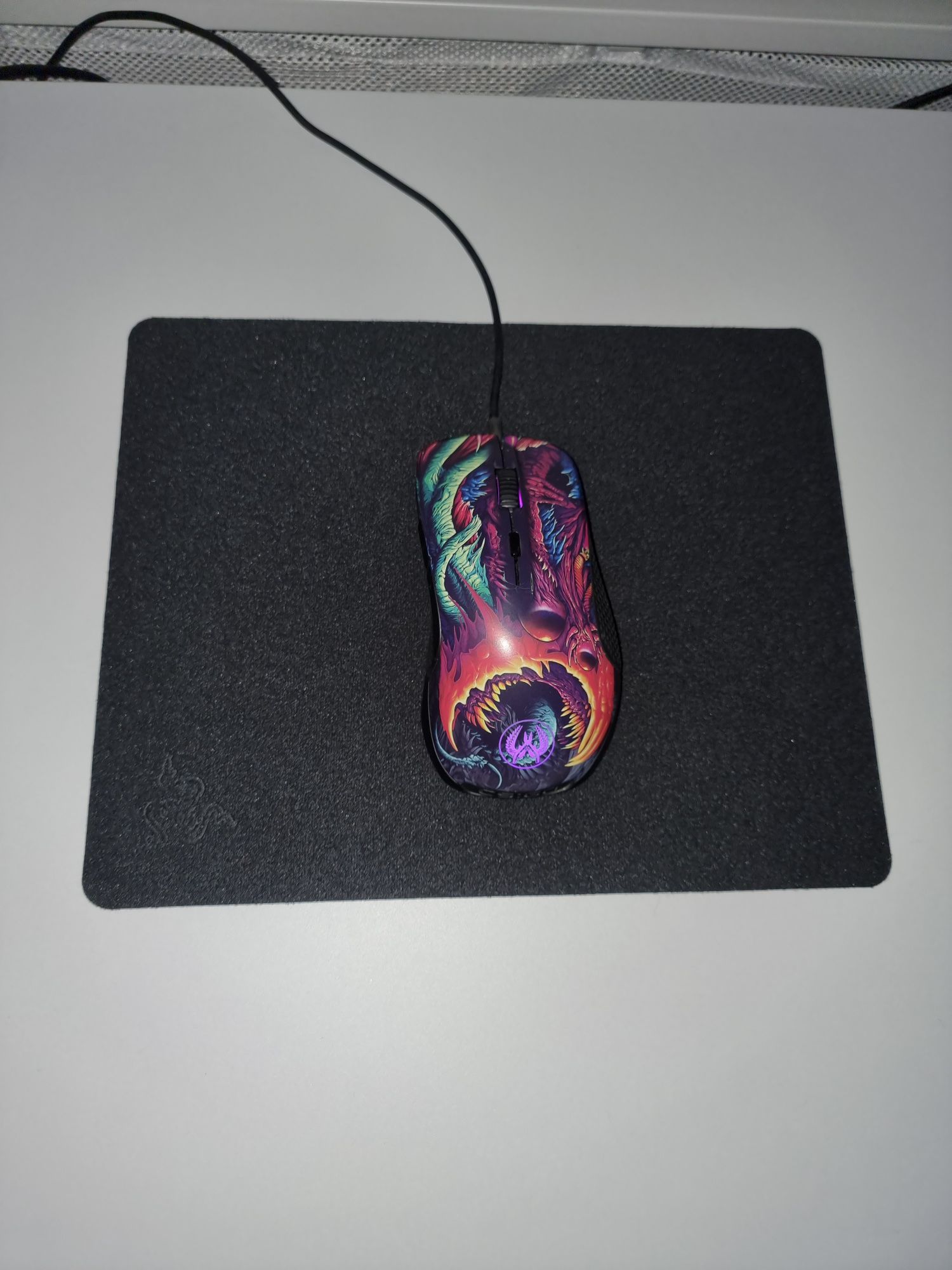 Rato Gaming Steelseries Rival 300 CS:GO - Edição exclusiva Hyper Beast