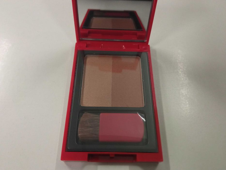 Pó bronzeador Elizabeth Arden - Novo