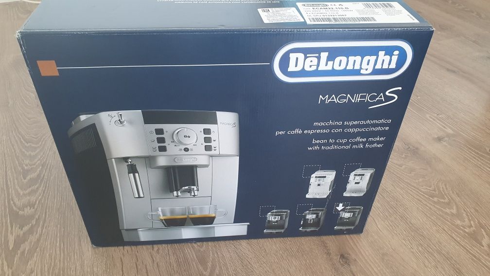 Máquina de Café Delonghi