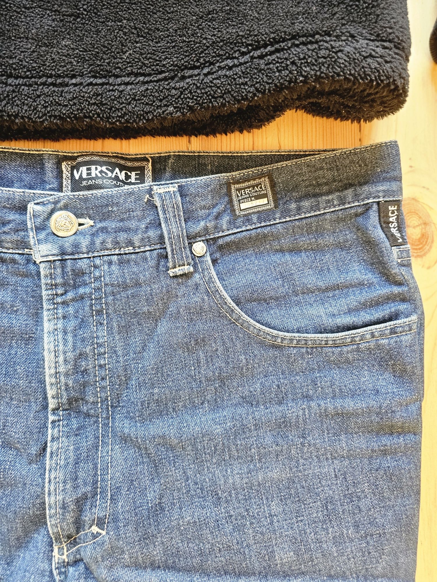 Джинси , штани , костюм , Versace , Версачі