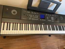 Pianino cyfrowe Yamaha DGX-650B