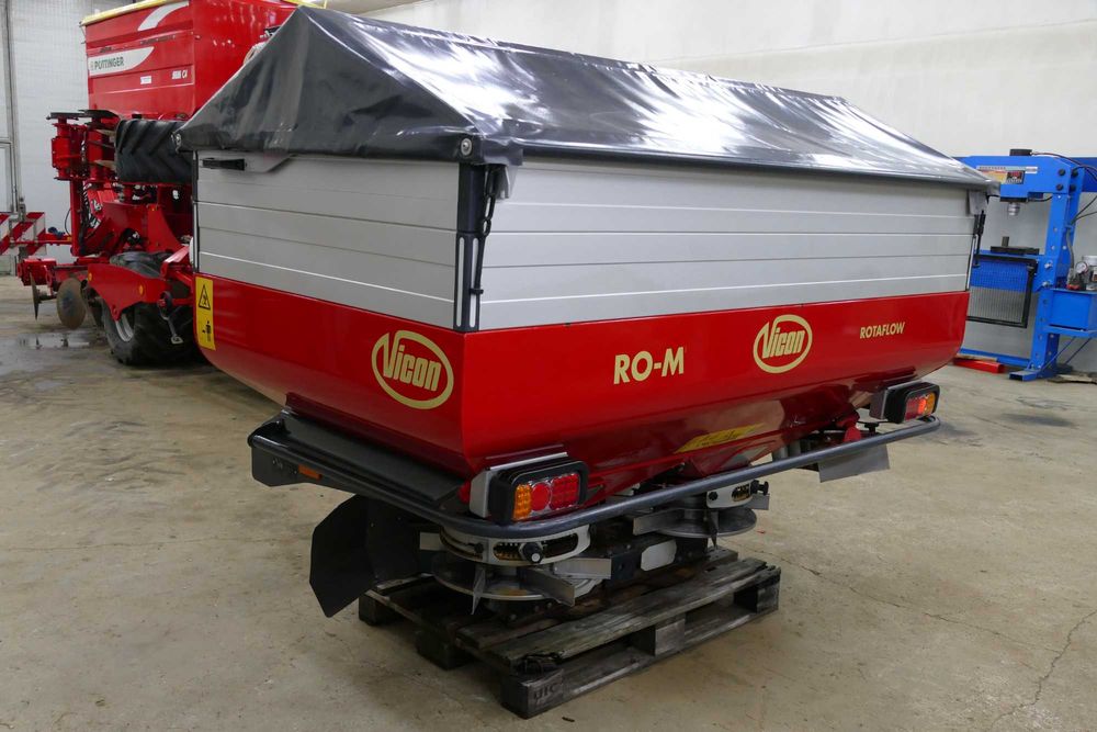 rozsiewacz nawozów vicon ro-m
