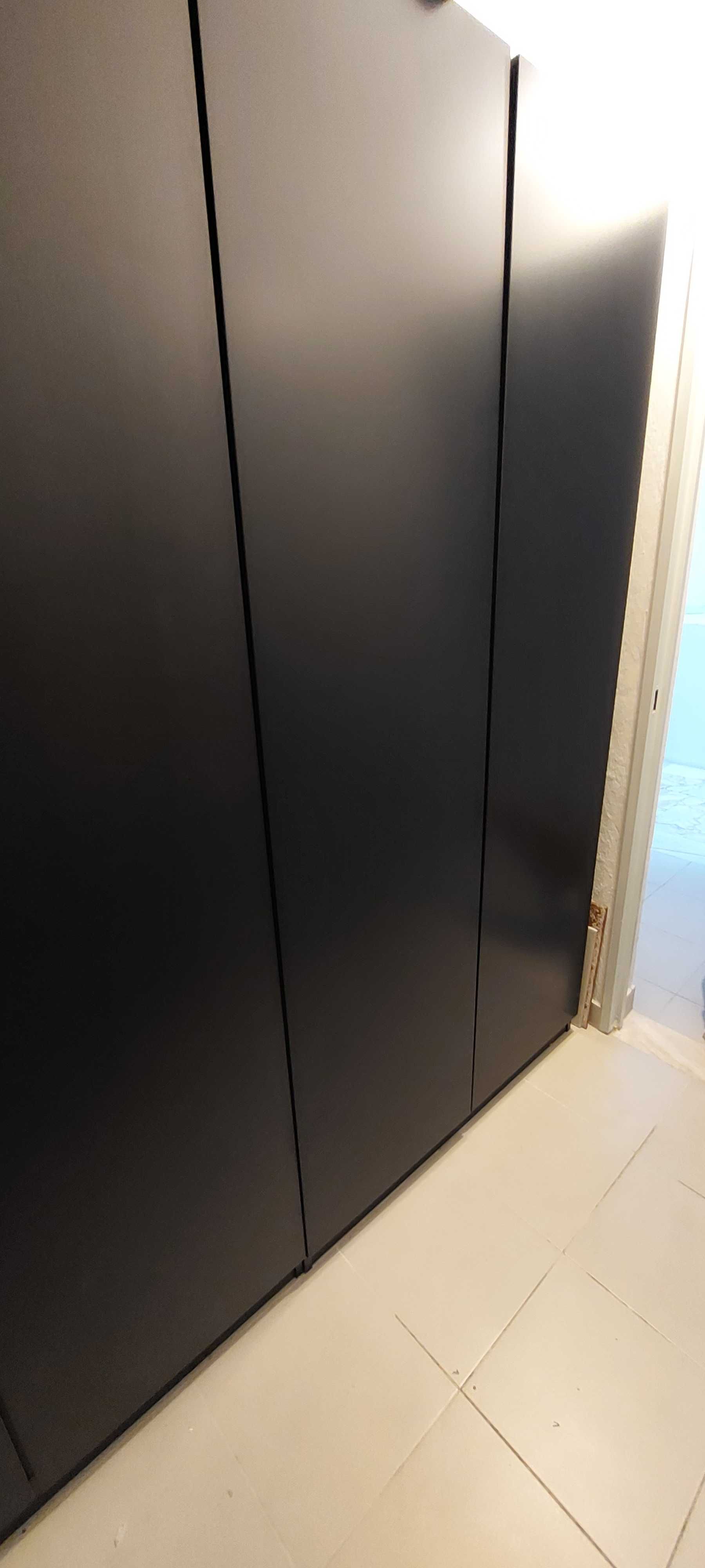 Roupeiro IKEA Preto-castanho com 2 portas e 4 cestos/gavetas