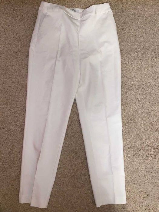 Reserved Eco Aware – białe spodnie w kant r. 38 (M)