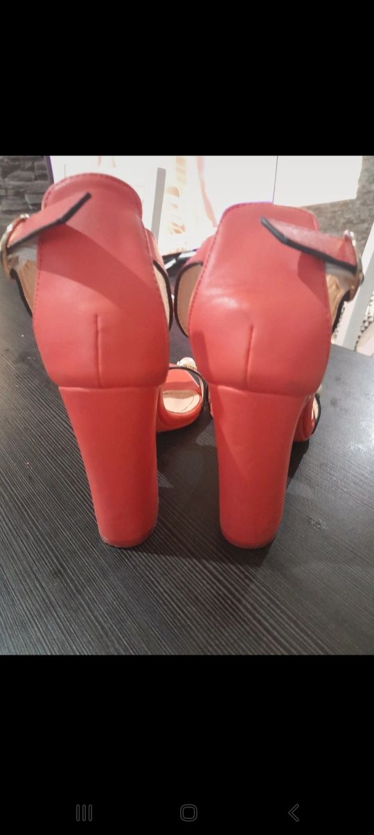 Buty rozmiar 35 stan bdb